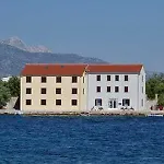 Hotel Tamarix 4*