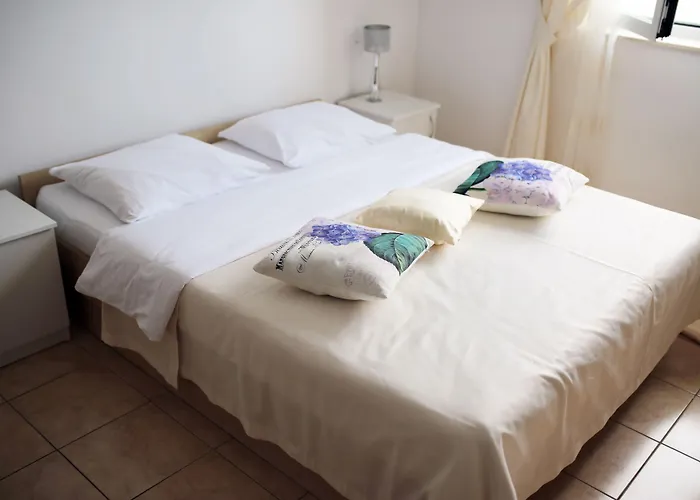 Отель Tamarix 4*