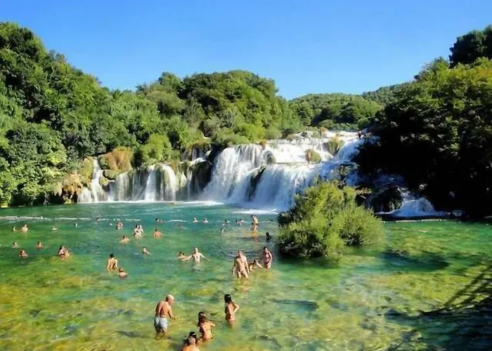 Отель Tamarix 4*