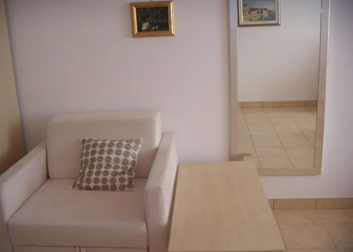 Отель Tamarix 4*